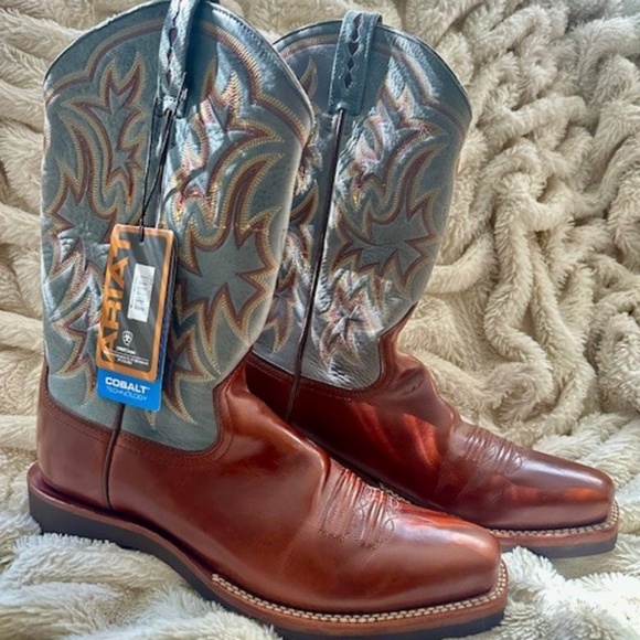 New Women's Ariat Cowboy Boots - Picture 1 of 6